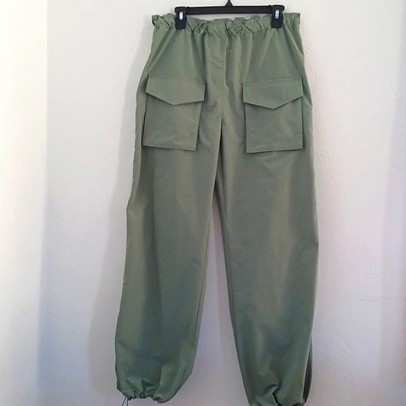 NWT Love Tree cargo pocket parachute pants - Picture 1 of 11